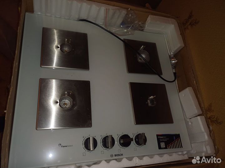 Газовая варочная поверхность Bosch PPP6A2B20O