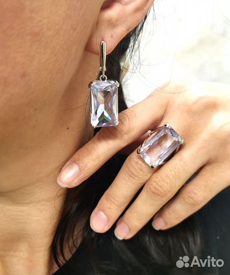 Комплект серьги и кольцо крупный камень