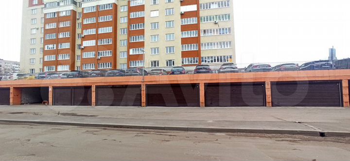 Машиноместо, 14 м²