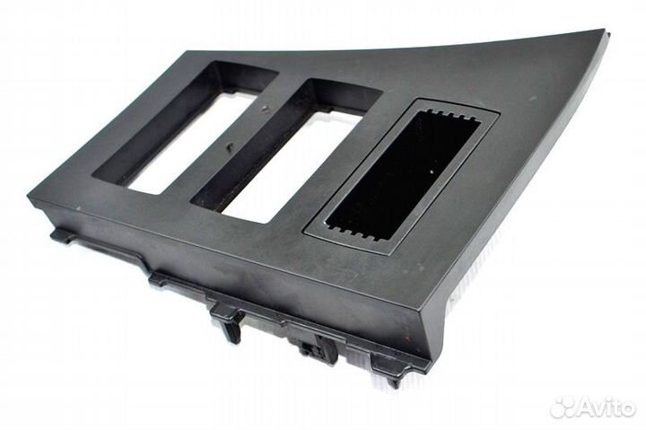 Пластиковая крышка торпеды mercedes-benz Actros MP