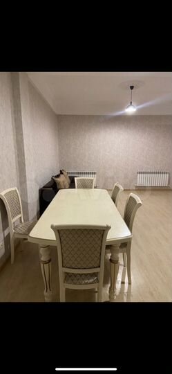 2-к. квартира, 70 м², 6/10 эт.