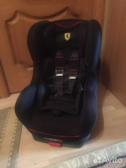 Автокресло Ferrari