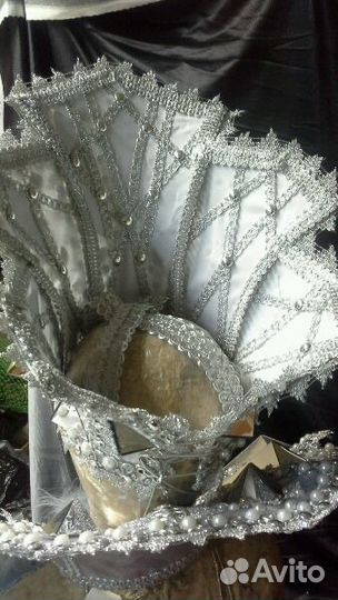 Корона и воротник.Снежная Королева