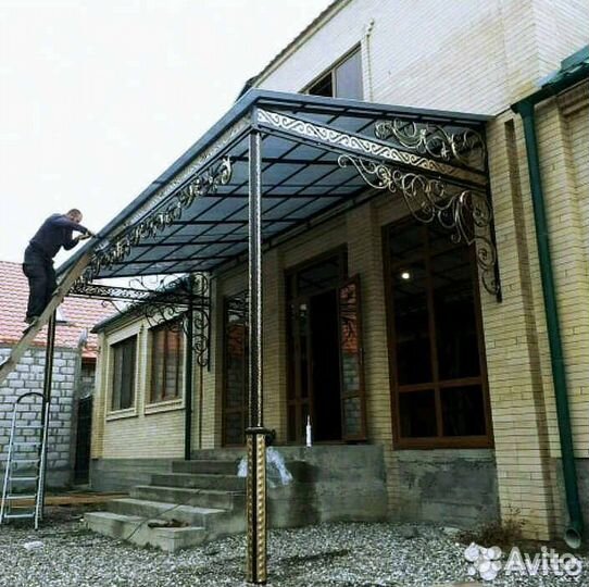 Навес из поликарбоната