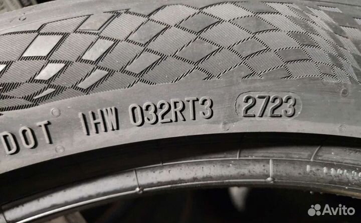 Continental ContiSportContact 7 295/35 R21 и 315/30 R22 107Y