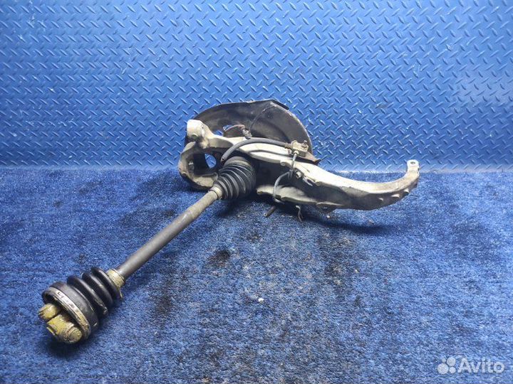 Кулак ступица передний левый Infiniti Ex35