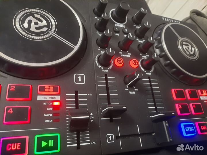 Dj контролер Numark Party Mix 2