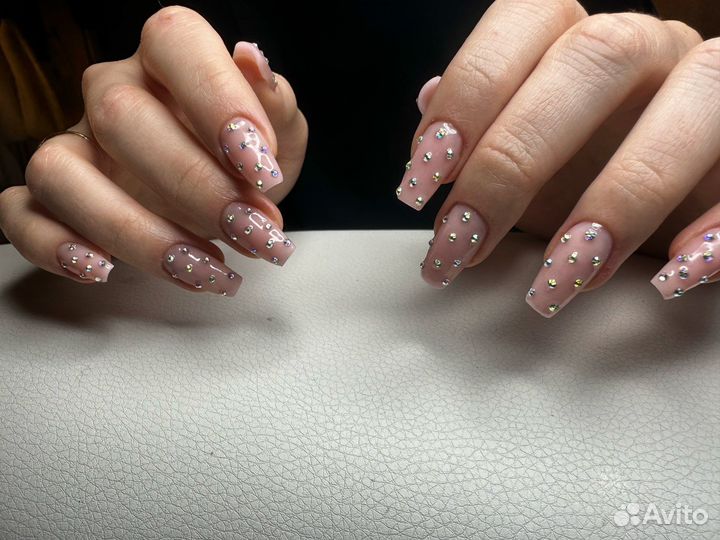 Наращивание ногтей, Педикюр