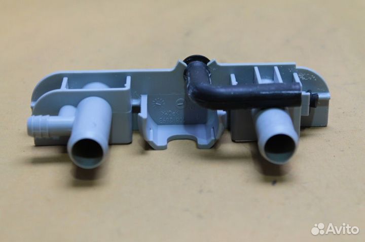 Распределитель воды Electrolux 50299947007 бу. 551