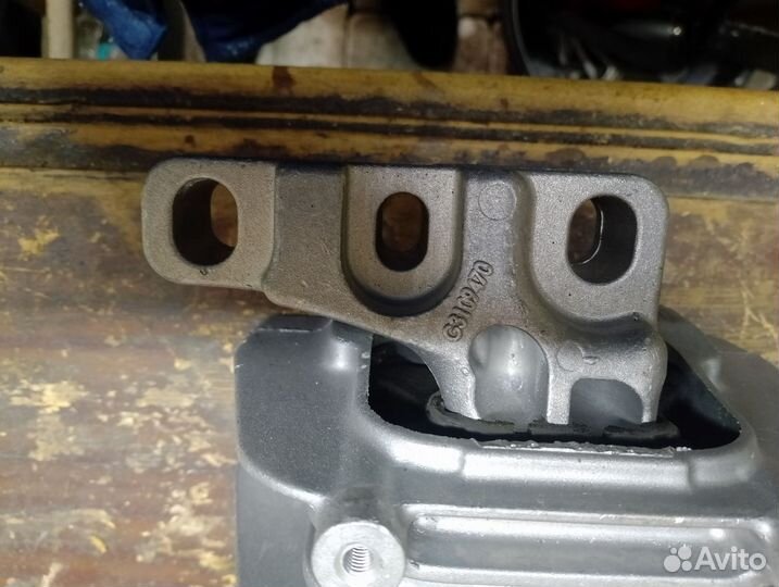 Подушка двигателя VAG