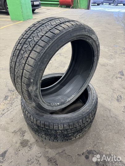 Triangle Snowlink TWT02 275/35 R20 102V