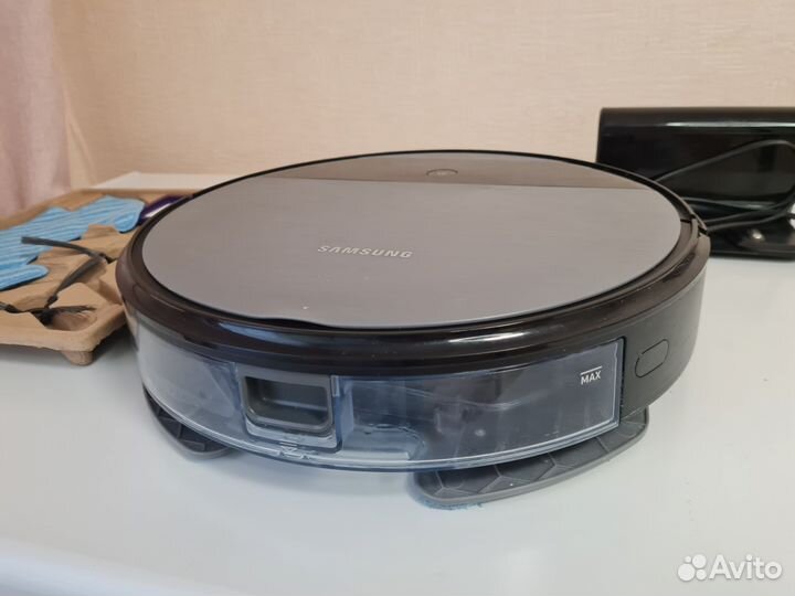 Робот пылесос Samsung powerbot-E VR5000