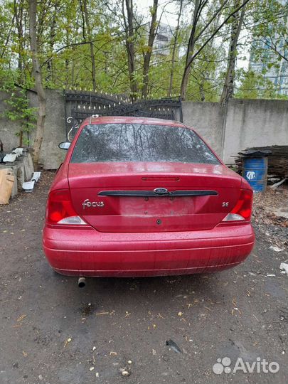 Ford Focus 1 в разборе