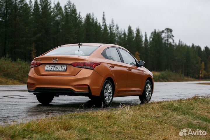 Заднее стекло Хендай Солярис