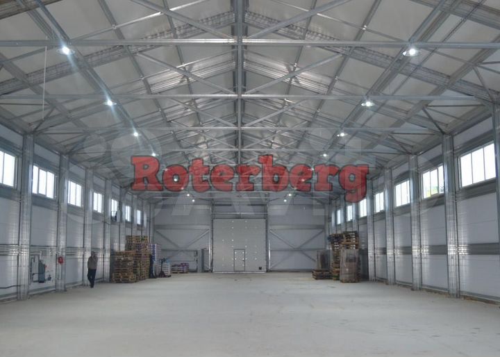 Склад, 2700 м²