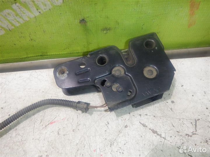 Замок капота Фольксваген Кадди Кэдди 3