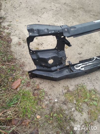 Передняя панель телевизор