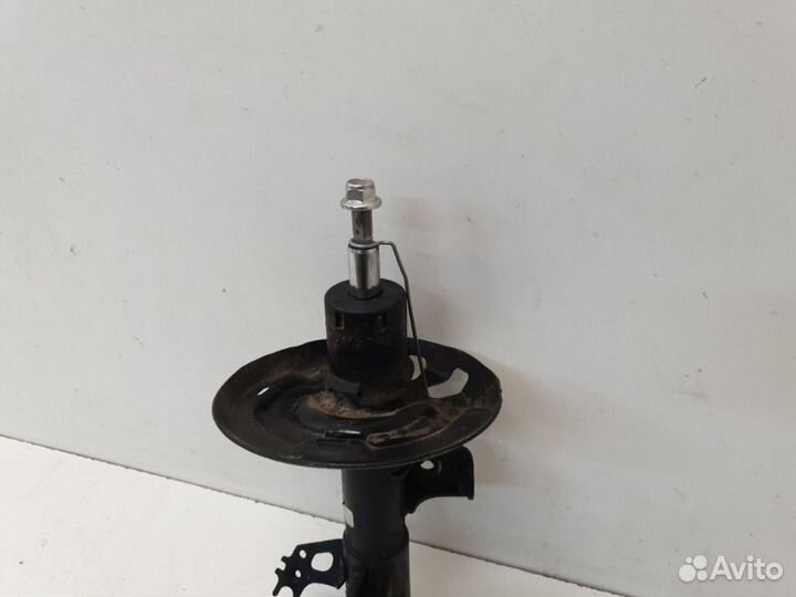 Амортизатор передний левый Toyota Camry V70 2018