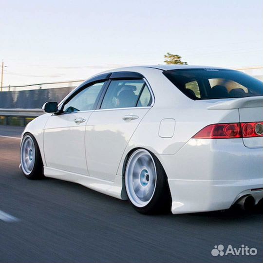 Накладки на пороги для Хонда Аккорд 7 2002-2008г.в