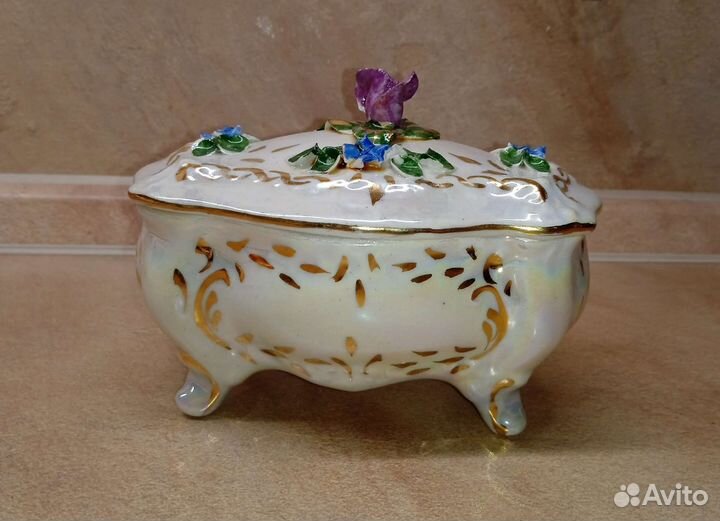 Бонбоньерка, шкатулка фарфоровая, ефз