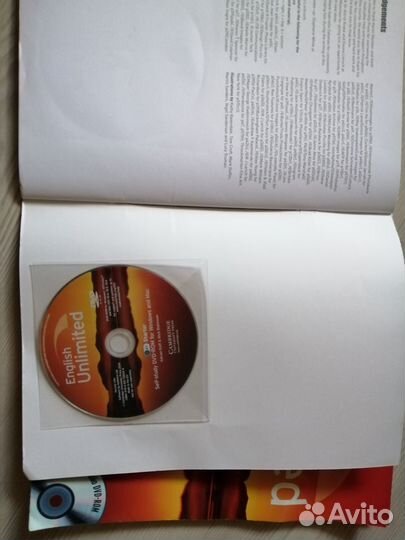 Английский учебник и тетрадь