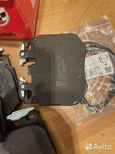 Тормозные диски и колодки