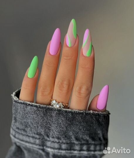 Мастер маникюра и педикюра