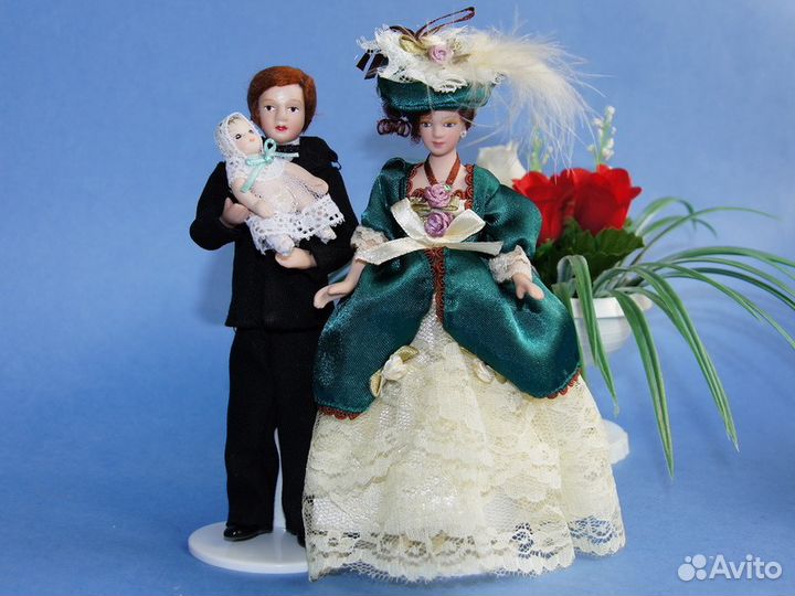 Куклы в кукольный дом