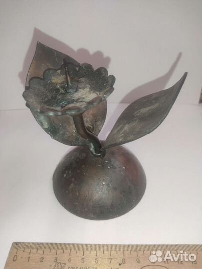 Подсвечник