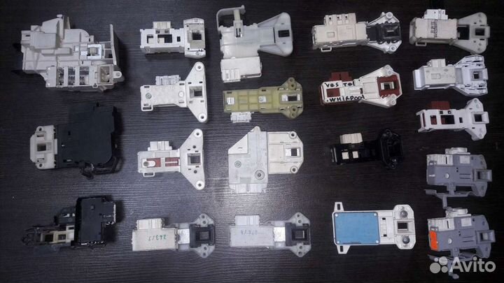 Устройства блокировки люка