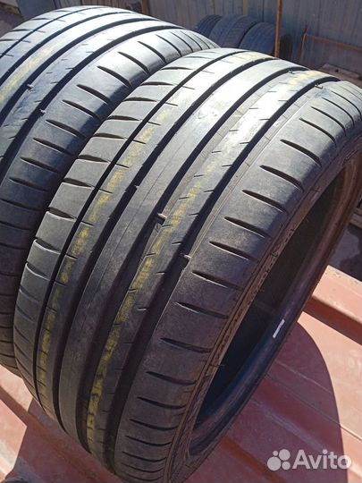 Michelin Pilot Sport 4 245/40 R18