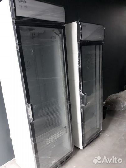 Холодильный шкаф для напитков б/у