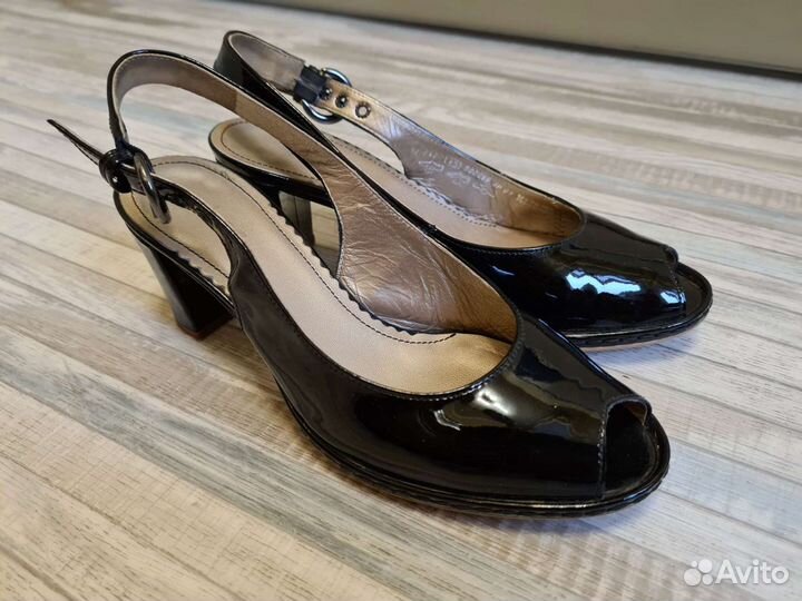 Туфли женские