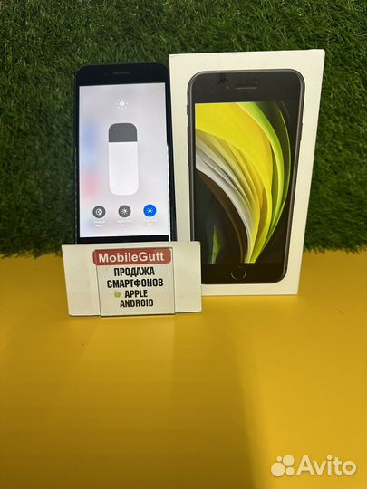 iPhone SE, 128 ГБ