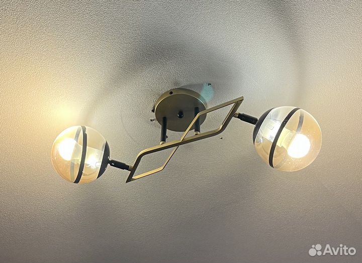 Светильник потолочный