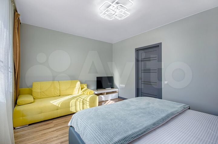 1-к. квартира, 42 м², 1/3 эт.