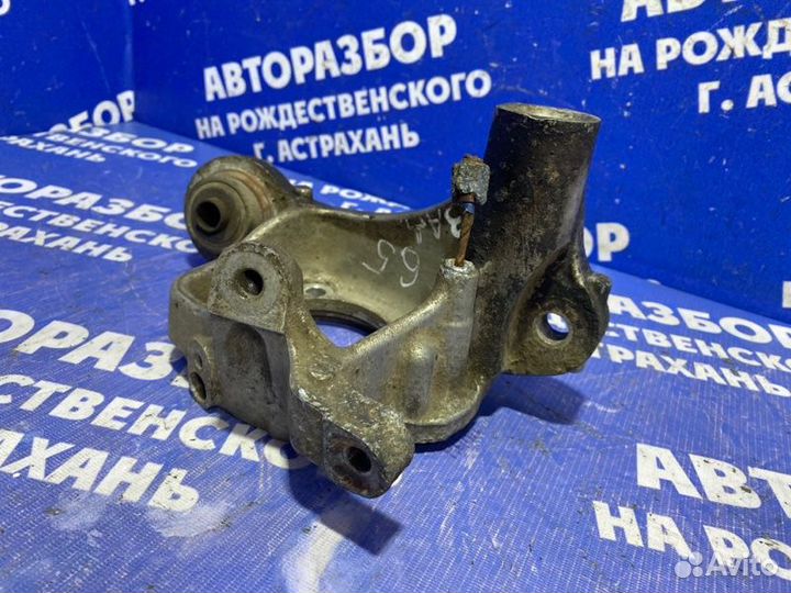 Задний левый поворотный кулак Bmw E65 седан 2003