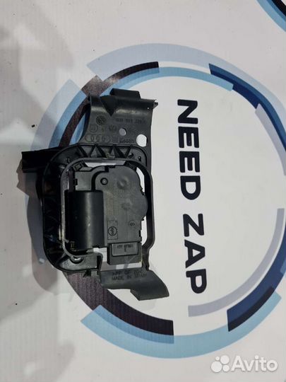 Моторчик заслонки печки Volkswagen Polo (Sed RUS)