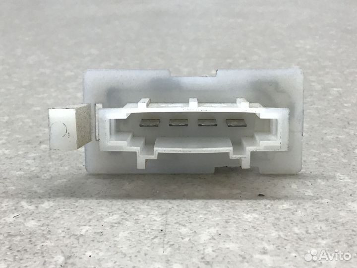 Резистор отопителя Renault Sandero 2009-2014