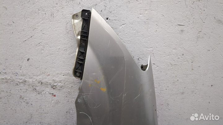 Крыло Toyota Corolla Verso, 2004