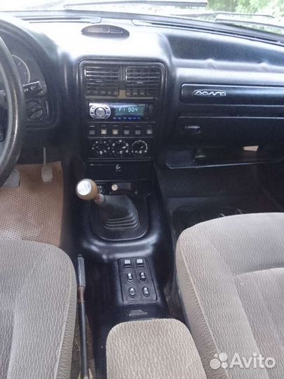 ГАЗ 31105 Волга 2.3 МТ, 2006, 178 000 км