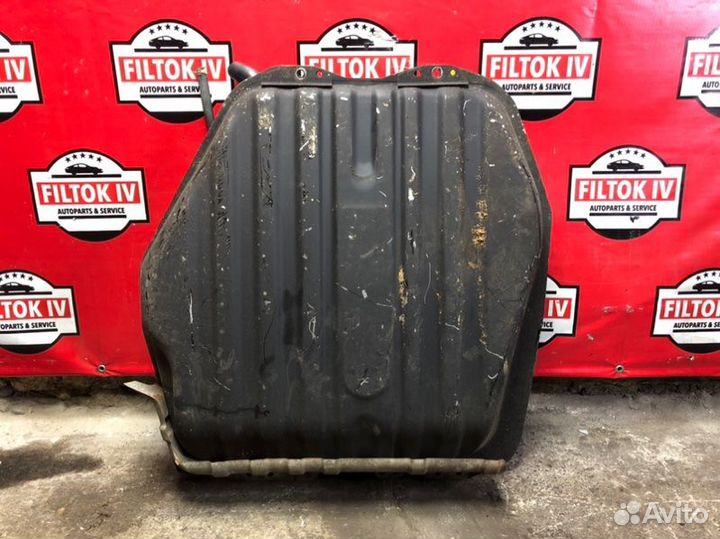 Топливный бак Nissan R'nessa N30 SR20DE 1999