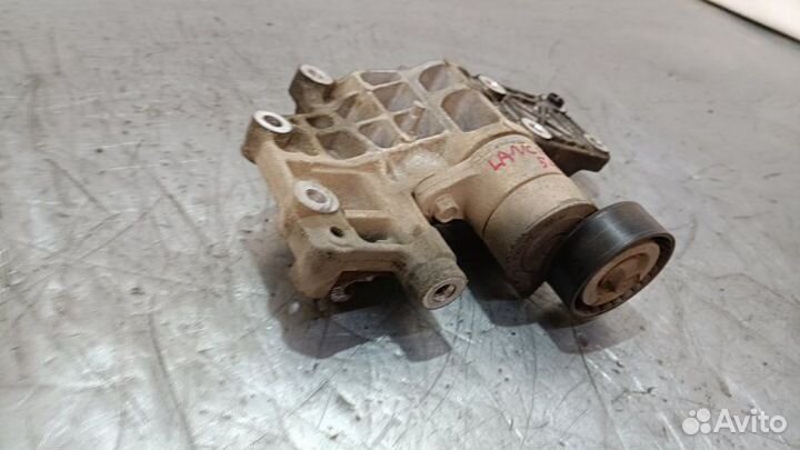 Кронштейн генератора Mitsubishi Lancer 10 CY4A