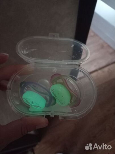 Соска пустышка avent 0 6 новая