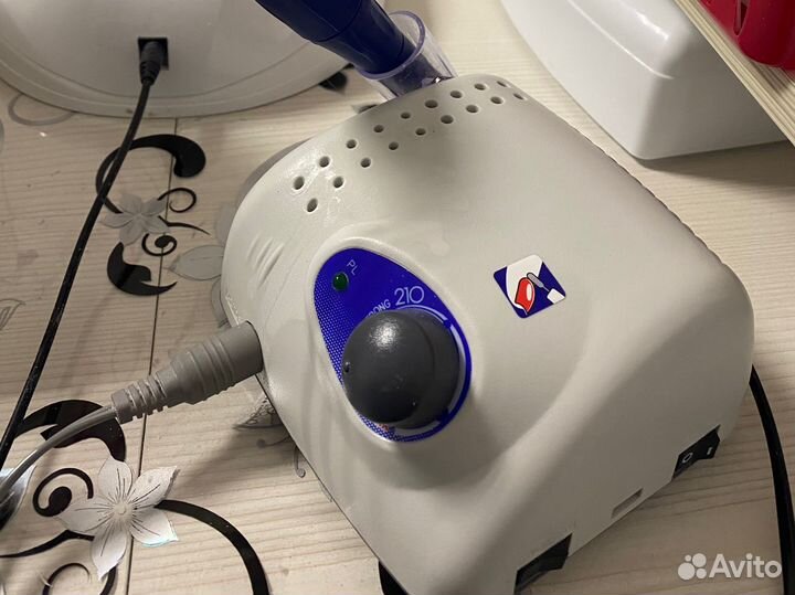 Аппарат для маникюра strong 210