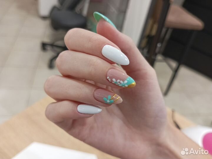 Мастер маникюра