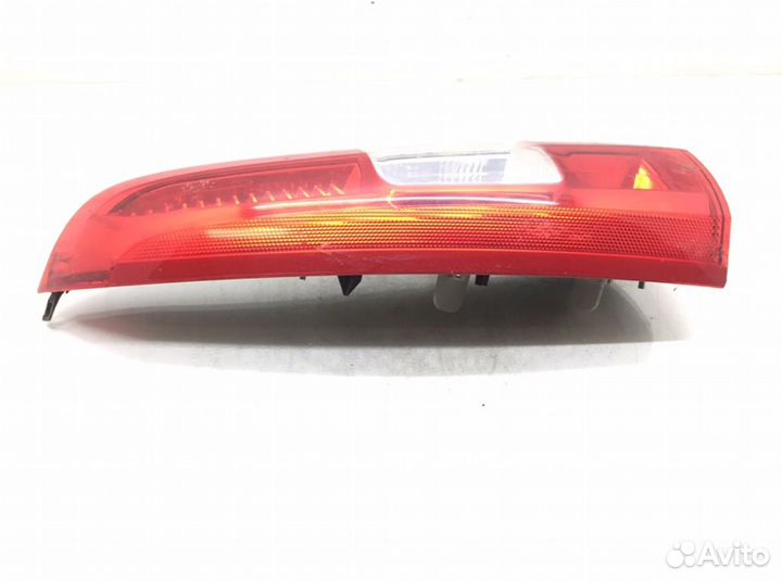 Фонарь Volvo V70 (2000-2008)