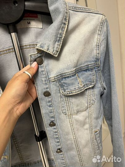 Джинсовая куртка