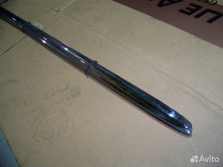 Газ-13 Чайка. Молдинги длинные задние. Новые, СССР