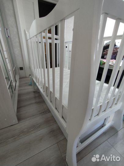 Детская кроватка